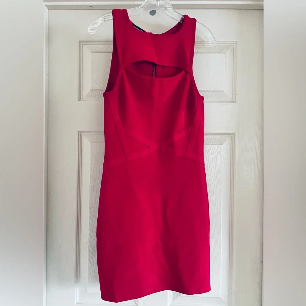 Bebe bandage dress with Keyhole Cutout - Picture 2 of 4